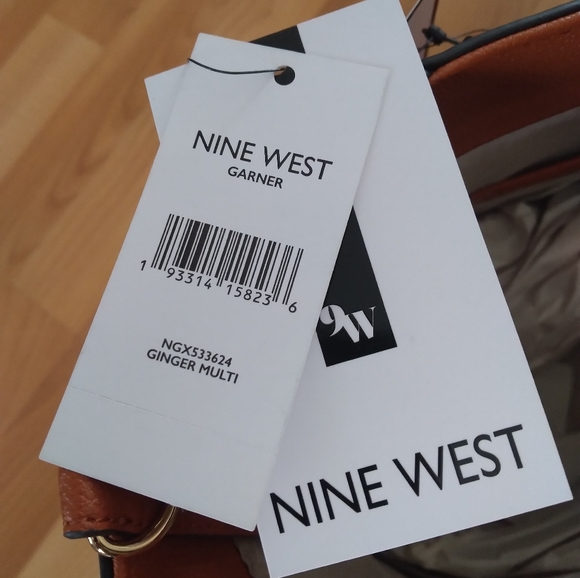 New Nine West Garner 2-in-1 Tote and Pouch Ginger Multi - Picture 8 of 8